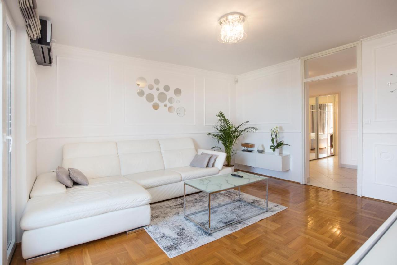 Apartment Parentium Poreč Exteriör bild