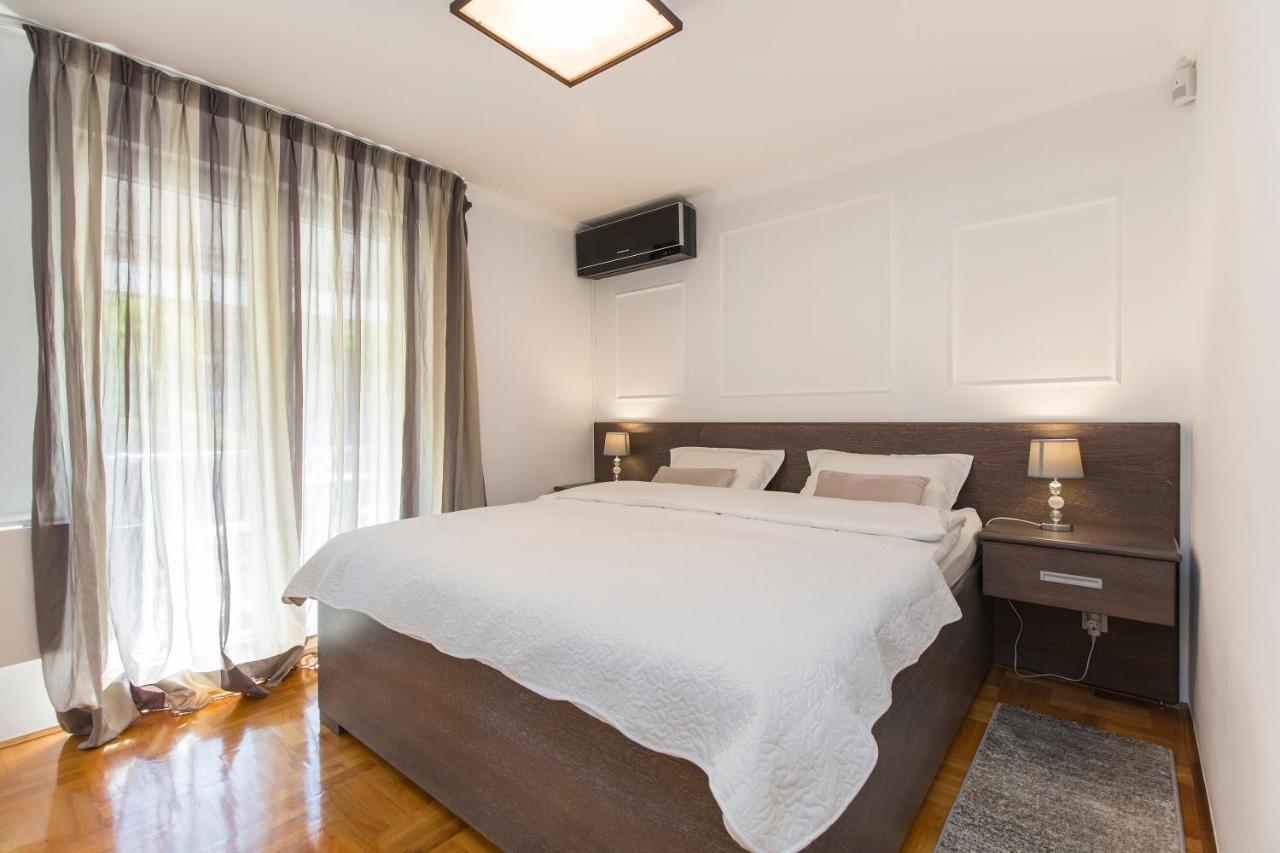 Apartment Parentium Poreč Exteriör bild